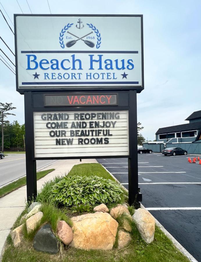 The Beach Haus - Травърс Сити Екстериор снимка